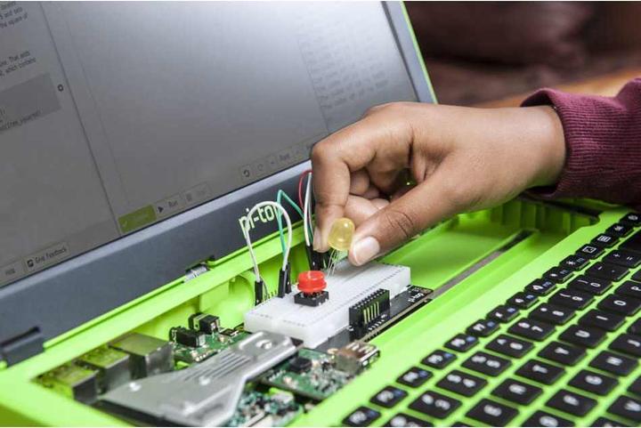 Produktbild Pi-Top Modularer Laptop v2