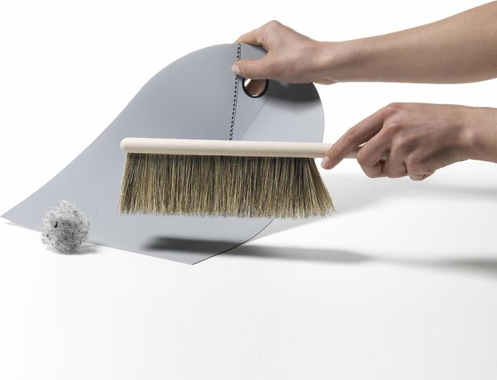 Produktbild Normann Copenhagen Kehrschaufel mit Besen