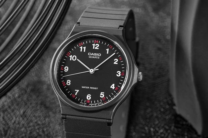 Immagine prodotto Casio Orologio da uomo MQ-24-1B