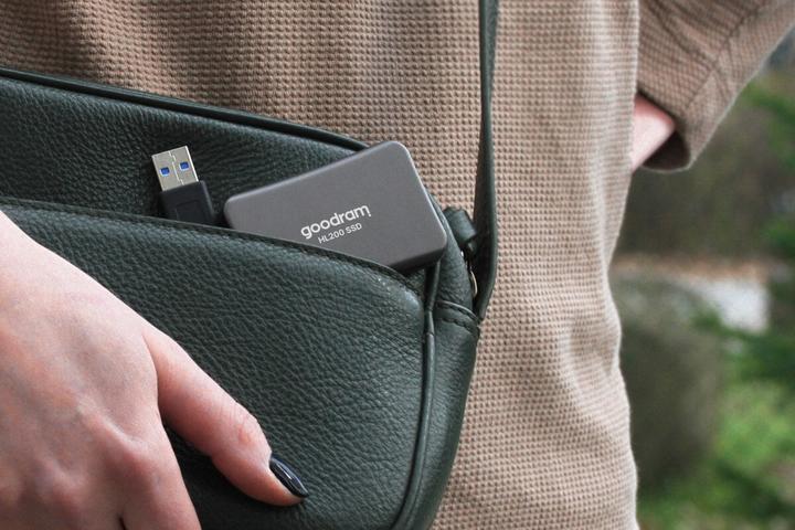 Produktbild Goodram SSDPR-HL200-01T Externes Solid State Drive 1024 GB Grau (1024 GB)