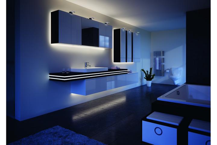 Actual product image Halemeier Versa Linear 600 12VDC ww L=0.3m 6W/m (Warm white, 600 cm, Indoor)