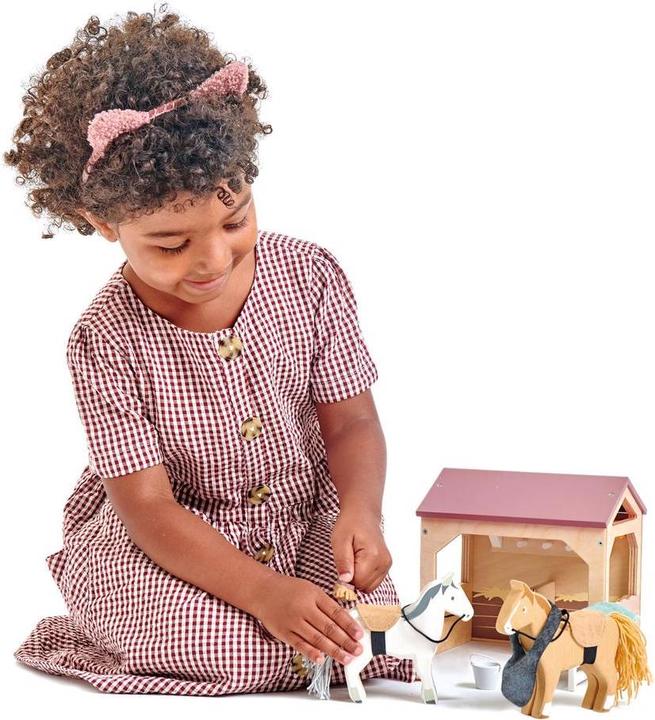 Actual product image Tender Leaf Toys Stable set