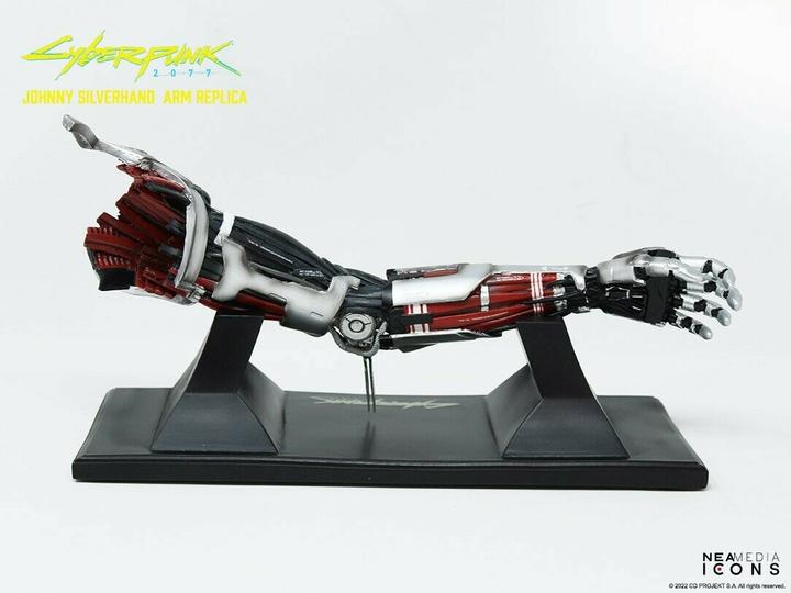Produktbild Neamedia Cyberpunk 2077: Johnny Silverhand Arm Replica