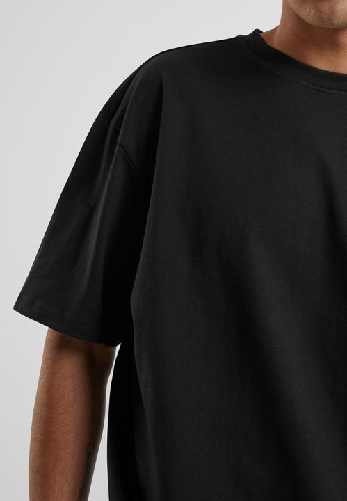 Actual product image Urban Classics Heavy Oversized Tee - 1560 (XS)