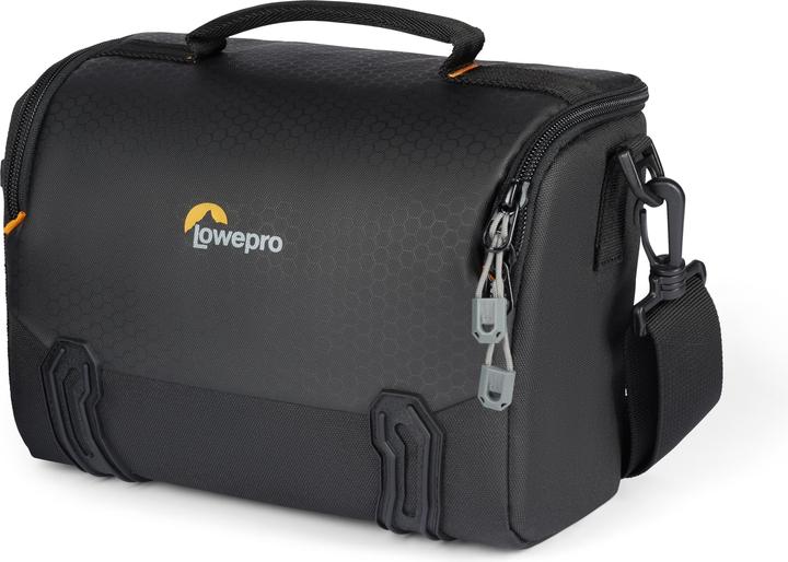 Actual product image Lowepro Adventura SH 140 III Green Line (Camera shoulder bag, 3 l)