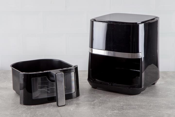 Produktbild BerlingerHaus BH9342 Air fryer, 5L, visible window Black Silver CollectionEter