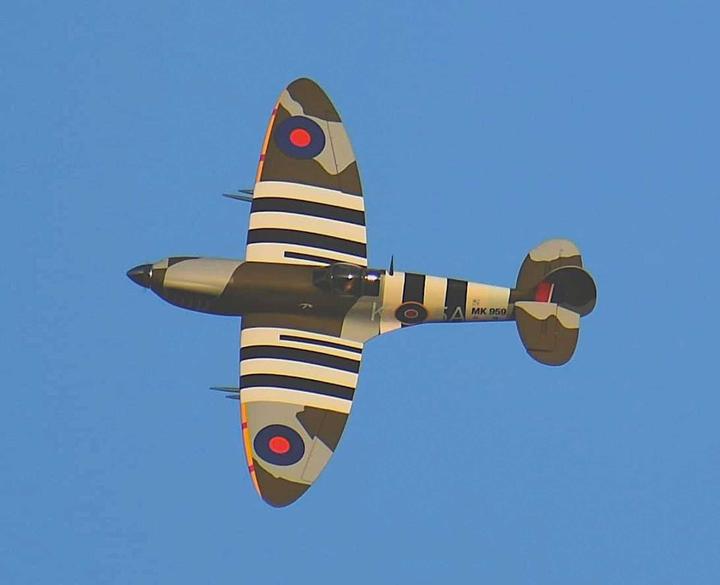 Produktbild Seagull Models SG-Models ) Spitfire 80" 35-45ccm MIT elektrischem Einziehfahrwerk ARF (Warbird)