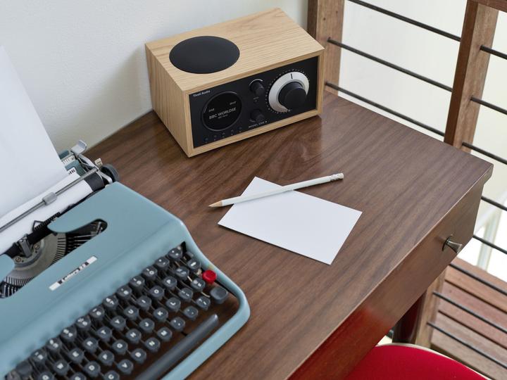 Produktbild Tivoli Audio Model One+ (DAB+, FM, Bluetooth)