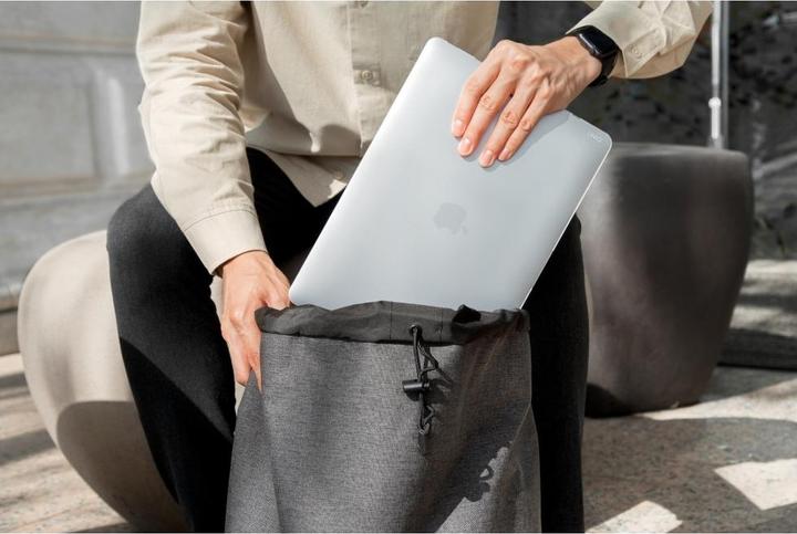 Actual product image Uniq Case Vero for MacBook Pro 14" M1-M4 (2021-2024) transparent (Apple)