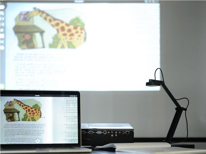 Produktbild Ipevo DOK V4K USB Ultra HD 8MP Mikro (4K, 34.5 x 25.5 cm)