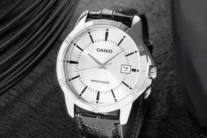 Produktbild Casio MTP-V004L-7A (Analoguhr, 30 mm)