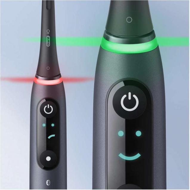 Actual product image Oral-B iO-Series 8N (Oscillating toothbrush)