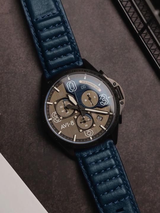 Actual product image AVI-8 AV-4077-04 P-51 Mustang (Chronograph)