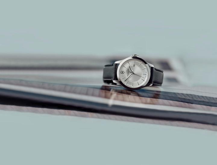 Produktbild Victorinox Alliance (Analoguhr, 40 mm)
