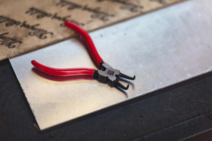 Actual product image Rs Pro Int.Bent Circlip Plierj01 (123 mm)