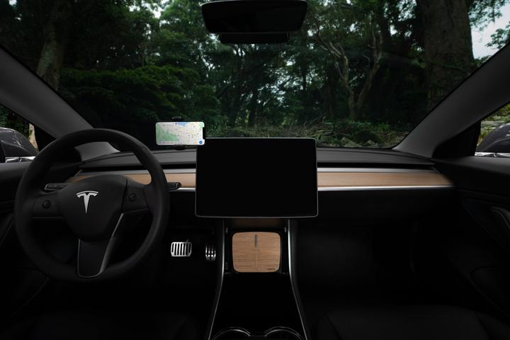 Produktbild Jowua Unsichtbare Handyhalterung für das Tesla Model 3/Y