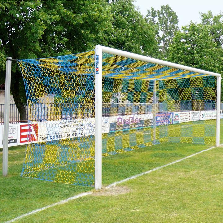 Produktbild Sport-Thieme Alu-Fussballtor 7,32x2,44 m, in Bodenhülsen stehend mit freier Netzaufhängung