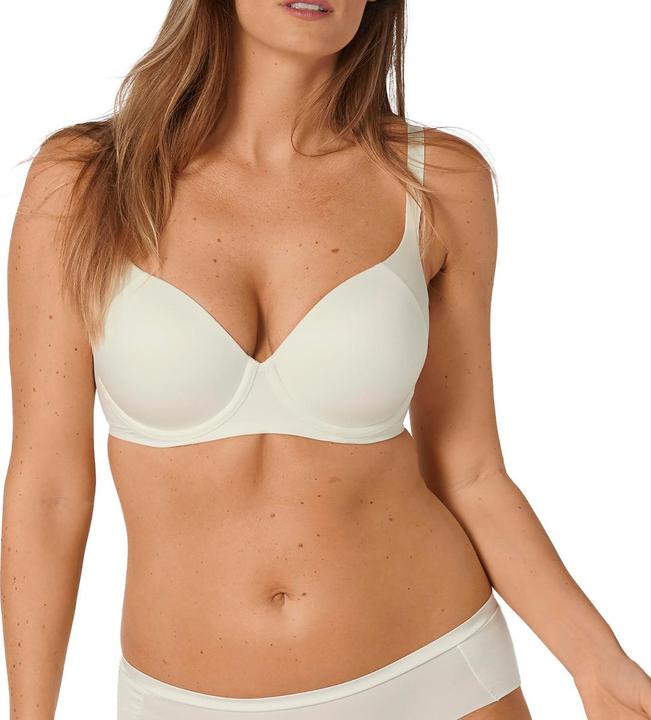 Actual product image Triumph Body Make-up Soft Touch WP EX (Single pack, 70 E)