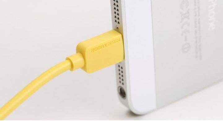 Actual product image Remax Lightning High Speed Charge & Sync USB Cable (USB 3.2 Gen 1)