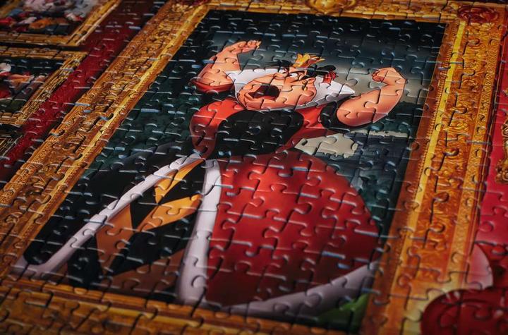 Actual product image Ravensburger Disney Villainous: Queen of Hearts (1000 pieces)