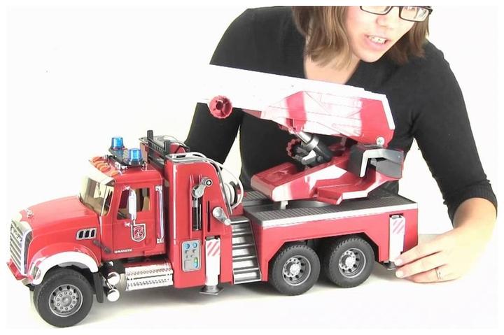 Actual product image Bruder Mack Granite Fire Department