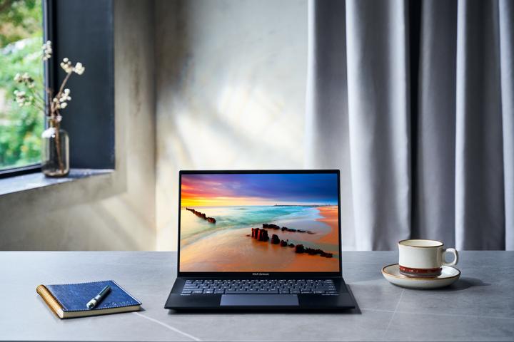 Actual product image ASUS UM3402YA-KP703W (14", AMD Ryzen 7 7730U, 16 GB, 512 GB, Eng. Int.)