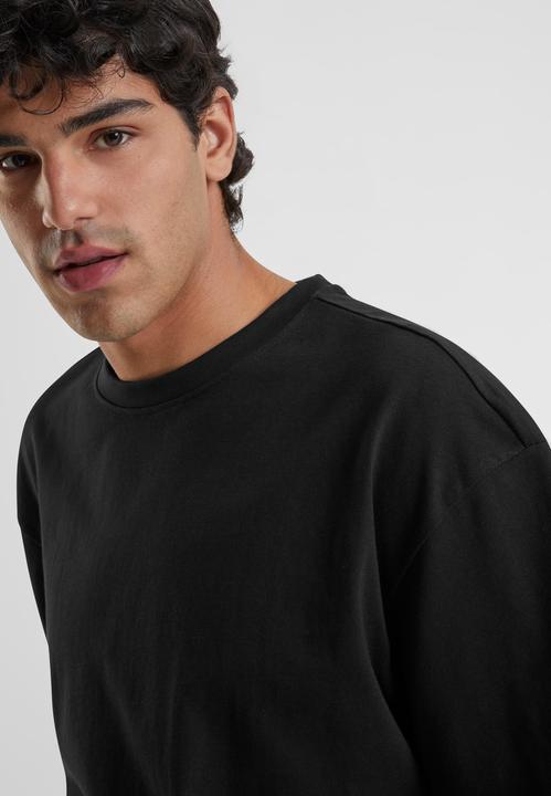 Actual product image Urban Classics Heavy Oversized Tee - 1560 (XS)