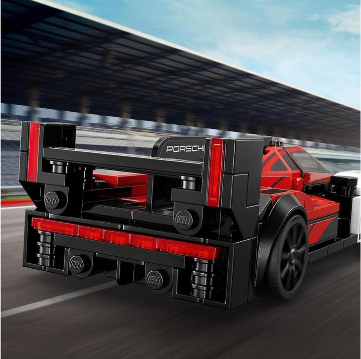 Actual product image LEGO Porsche 963 (76916, LEGO Speed Champions)