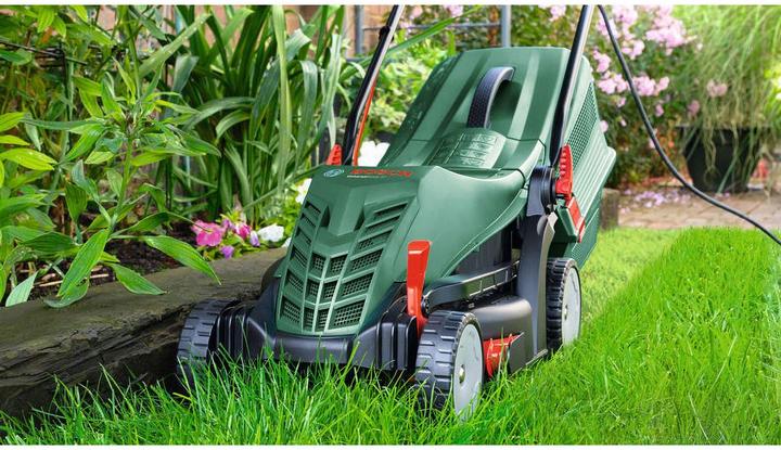 Actual product image Bosch Home & Garden UniversalRotak 37-555 (Electrical connection)