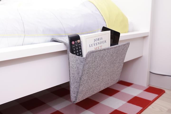 Actual product image Kikkerland Caddy Felt (4 x 22.5 x 32.5 cm)