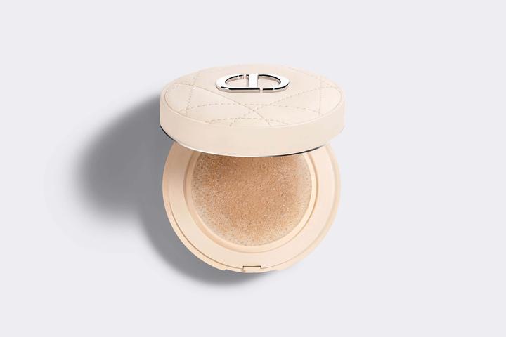 Actual product image Dior Forever (040 Deep)