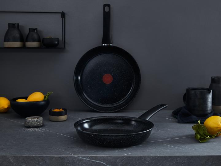 Image du produit Tefal Intens'Ceram Frying Pan with Glass Lid, 24 cm, 3.2 L, Black (24 cm, Poêle à frire, Aluminium)