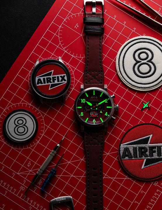 Immagine prodotto AVI-8 AV-4107-04 (Orologio da pilota, Cronografo)