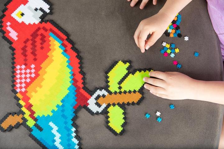 Actual product image Fat Brain Toys Jixelz Set Up in the Air (700 pieces)