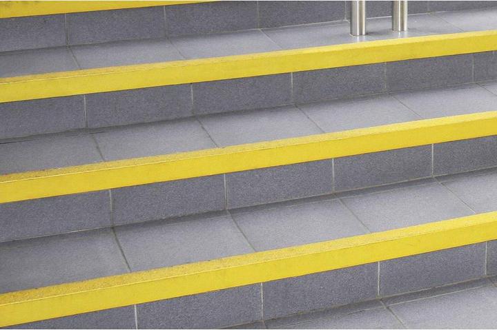 Image du produit Coba Europe Revêtement de sol COBAGRIP Stair Nosing (5,5 x 150 cm)