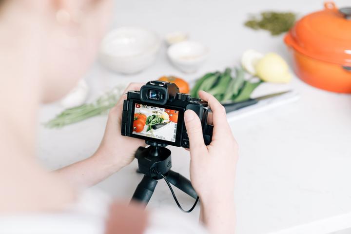 Actual product image Panasonic DC-G110 (12 - 32 mm, 20 Mpx, Micro Four Thirds)