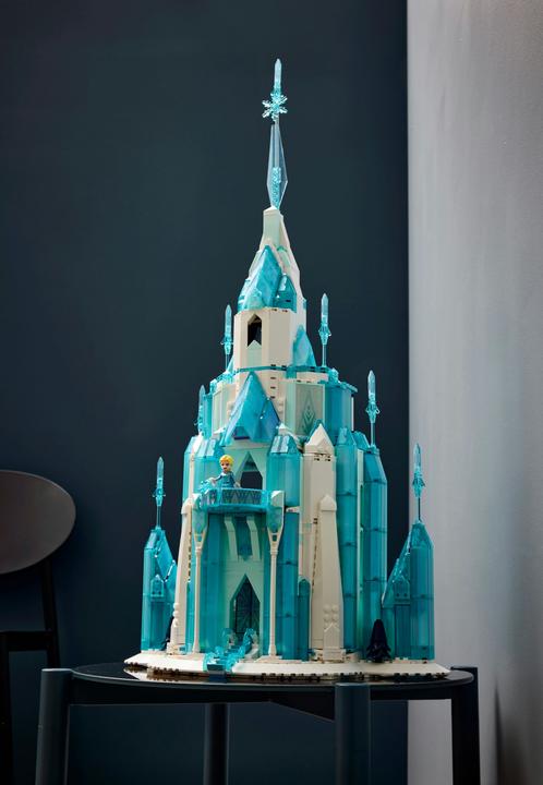 Produktbild LEGO Der Eispalast (43197, LEGO Seltene Sets)