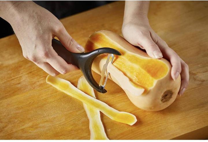 Produktbild Fiskars Gemüseschäler