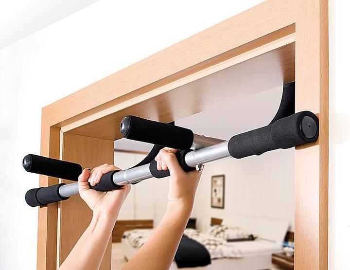 Produktbild Newgen medicals 4in1-Fitnessgerät für den Türrahmen