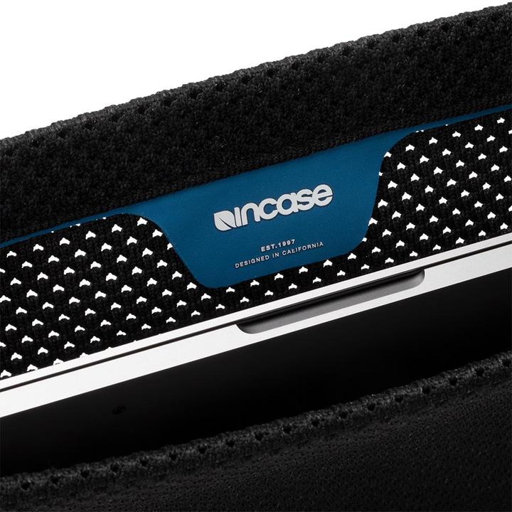 Produktbild Incase Slip Sleeve mit PerformaKnit (Apple)