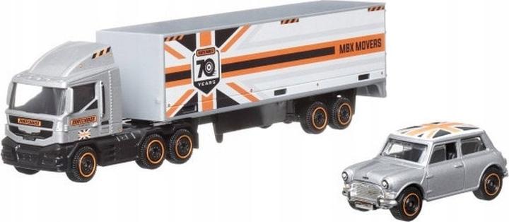 Actual product image Matchbox Super Convoy range, articulated lorry with detachable semi-trailer, one additional vehicle