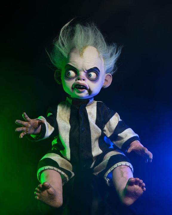 Actual product image Neca Beetlejuice Beetlejuice Prop Replica 1/1 Baby Beetlejuice Doll 49 cm