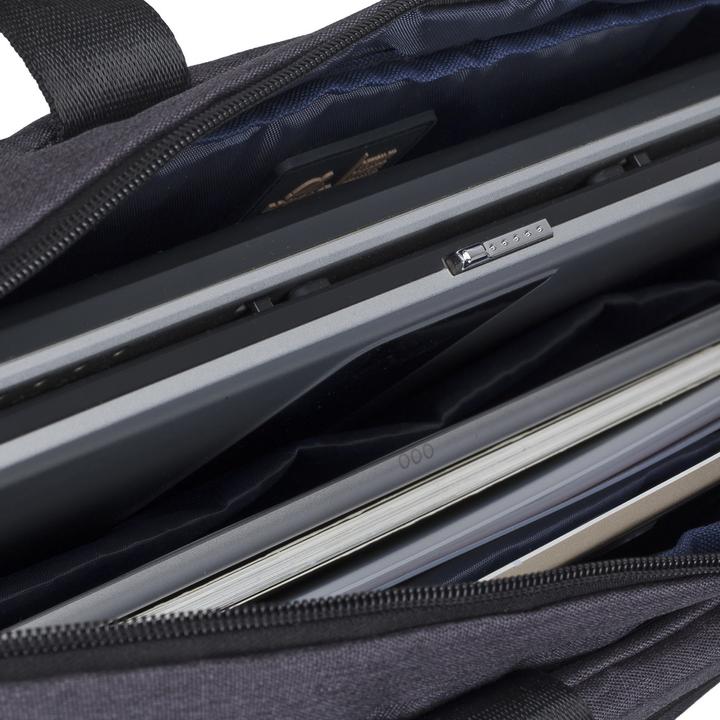 Actual product image Rivacase Suzuka 7730 (15.60", Universal)