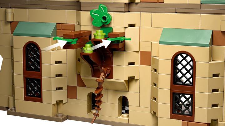 Actual product image LEGO Hogwarts: Dumbledore's office (76402, LEGO Harry Potter)