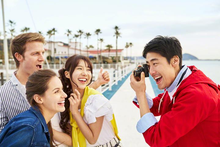 Actual product image Sony Cyber-shot DSC HX90V (24 - 720 mm, 18.20 Mpx, 1/2,3'')