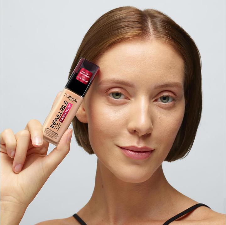Immagine prodotto L'Oréal Paris Infaillible 32H Fresh Wear (160 Rosa Lino)