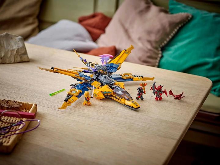 Actual product image LEGO Ras und Arins Super-Sturmflieger (71833, LEGO Ninjago)