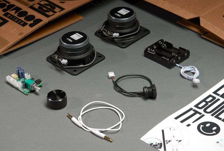Produktbild Berlin BoomBox Cardboard Soundsystem (Batteriebetrieb)