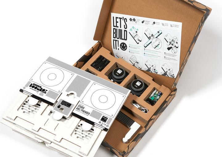 Produktbild Berlin BoomBox Cardboard Soundsystem (Batteriebetrieb)