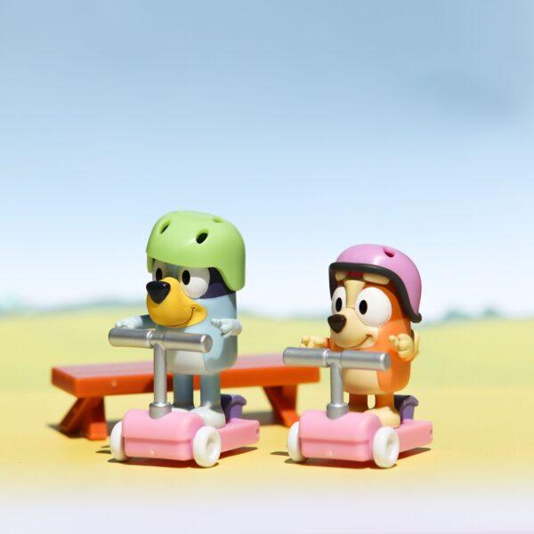 Actual product image Bluey Scooter time playset - (90164)